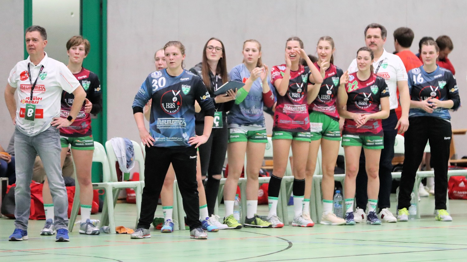 Serene Vorbericht: Favoriten Ärgern Background for Desktop Serene Vorbericht: Favoriten Ärgern Background for Desktop